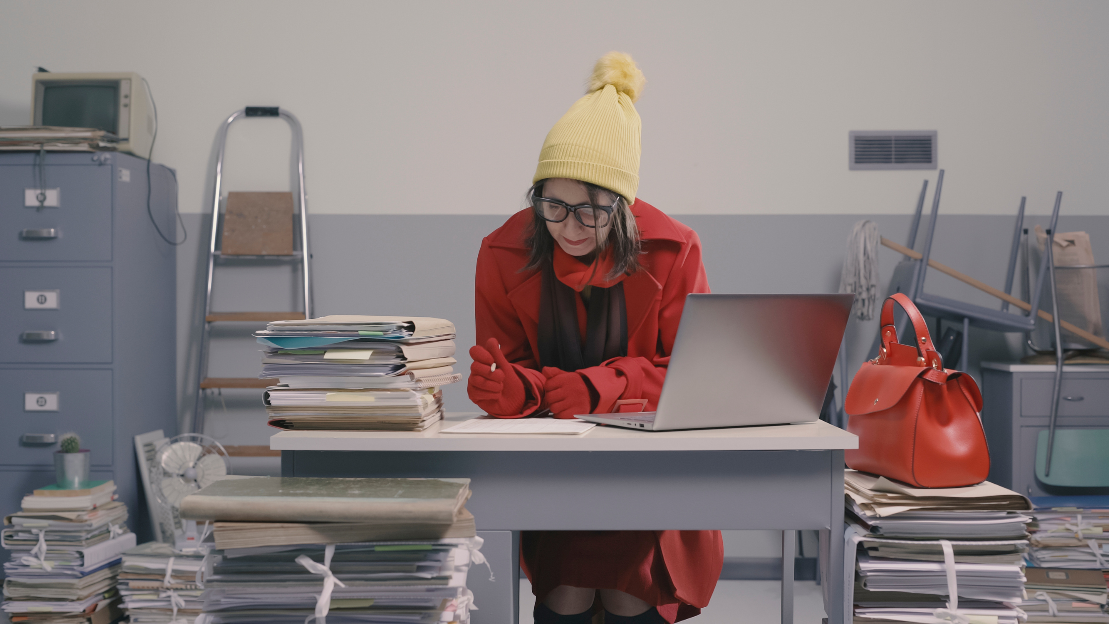 Surge of hybrid workers set to storm the office this winter