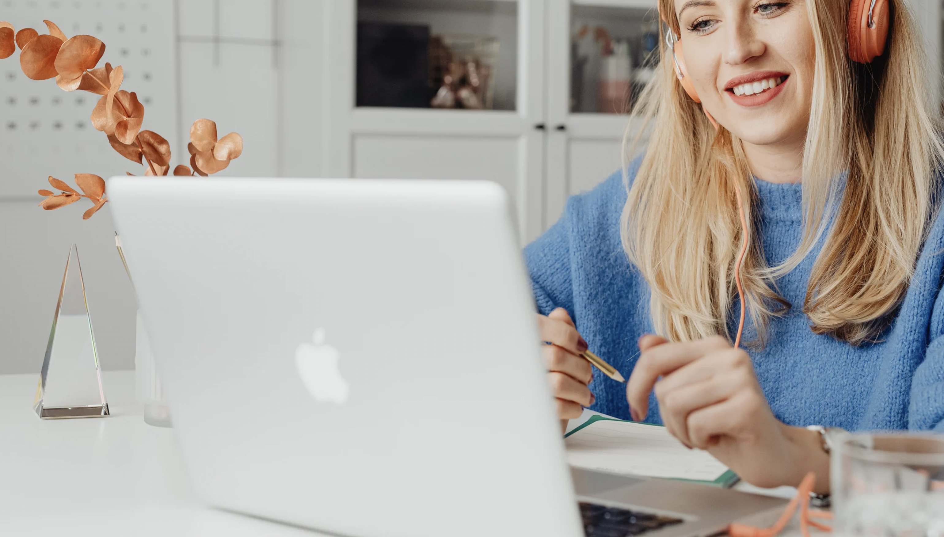 Five ways to build a thriving work culture for hybrid teams